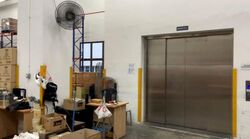 Form Industrial Building (D18), Factory #566773371